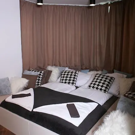 16+17 Romantika Chopok Juh Apartman *
